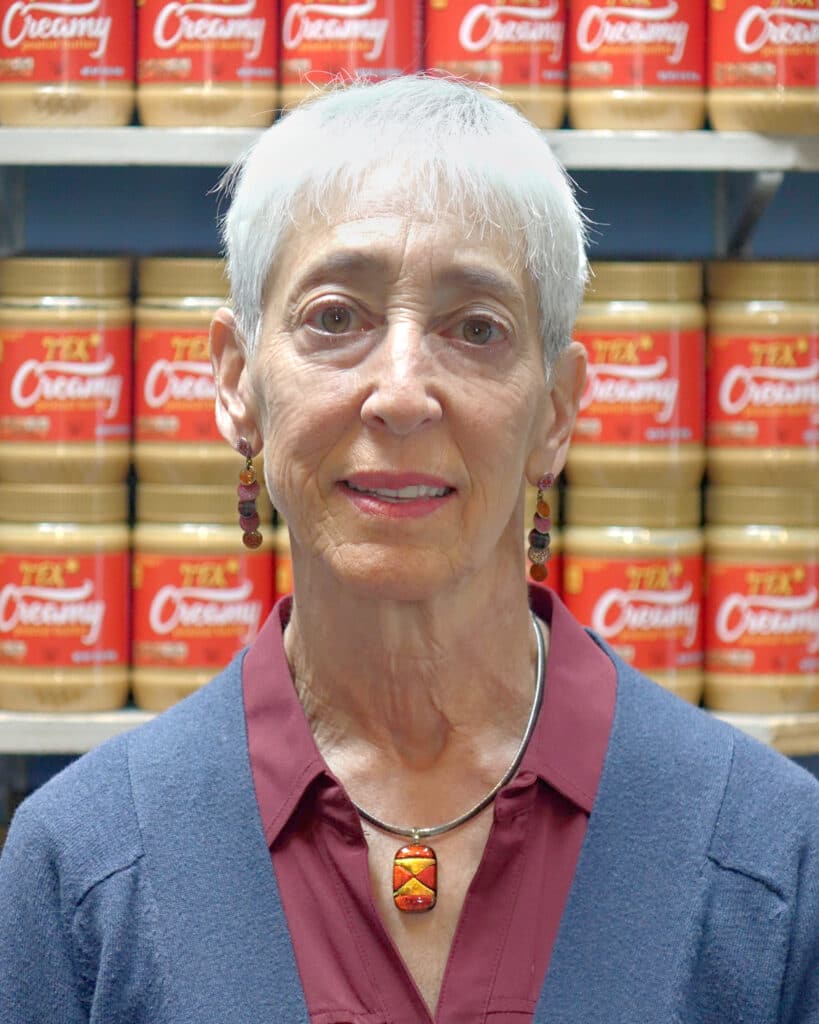 Leslie Levy